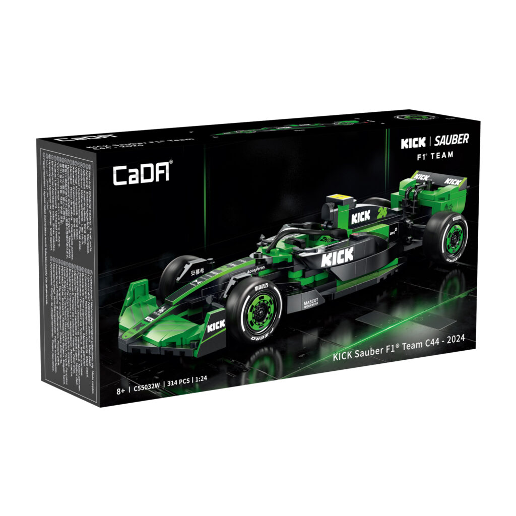 מכונית מרוץ F1 - CaDA KICK Sauber C44